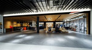 GR Garage　神戸垂水 | 店舗