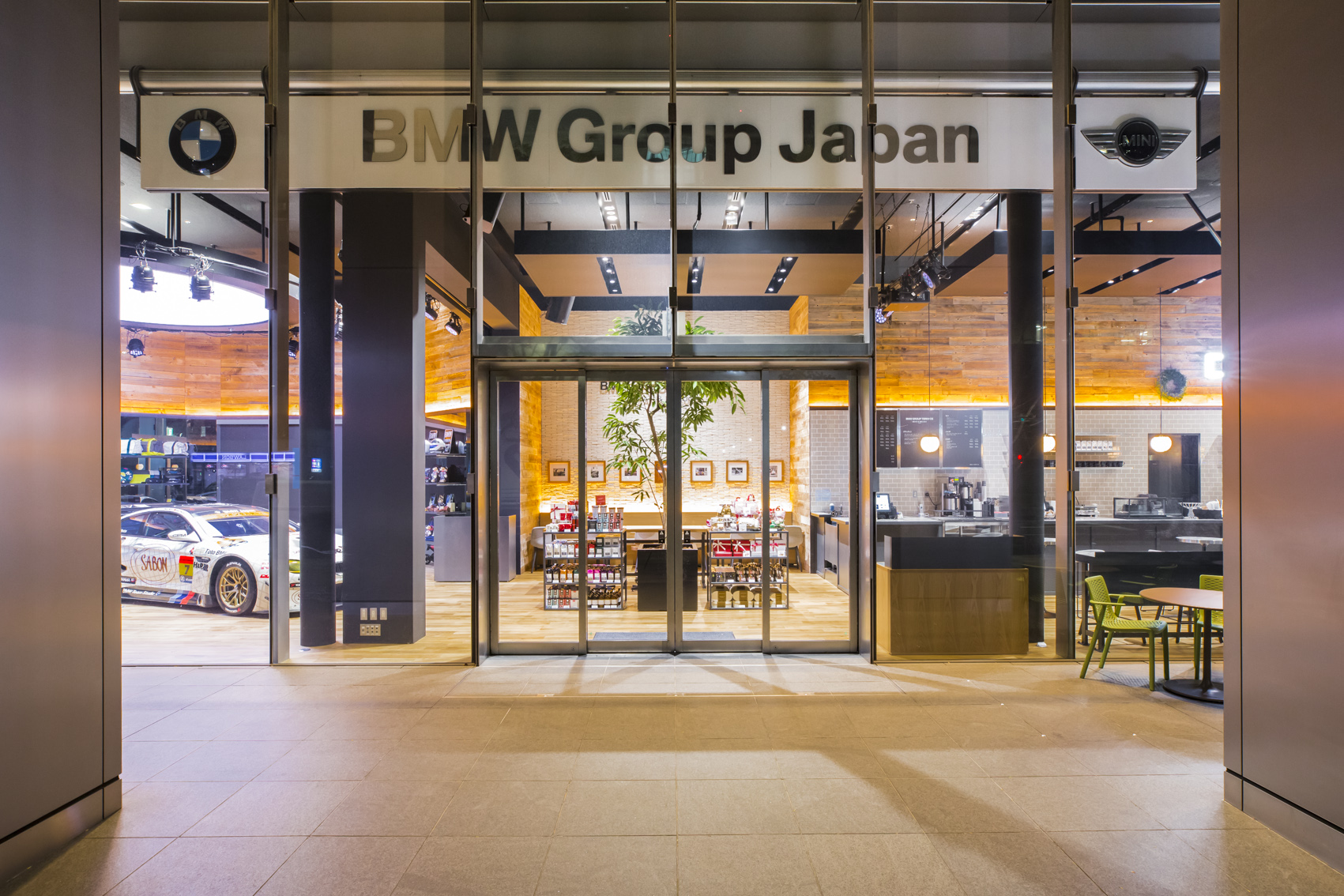 BMW GROUP TERRACE | 店舗